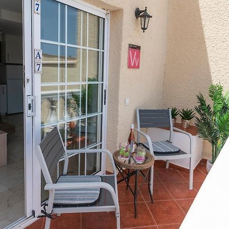 Apartamento Nuevo!!! Recién reformado con piscina y parking Caleta de Fuste Exterior foto