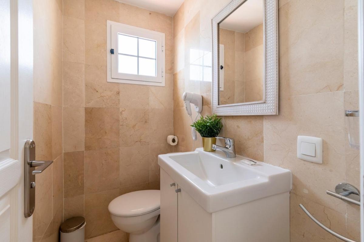 Apartamento Nuevo!!! Recién reformado con piscina y parking Caleta de Fuste Exterior foto