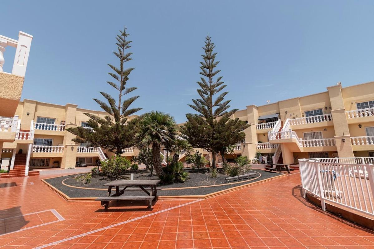 Apartamento Nuevo!!! Recién reformado con piscina y parking Caleta de Fuste Exterior foto