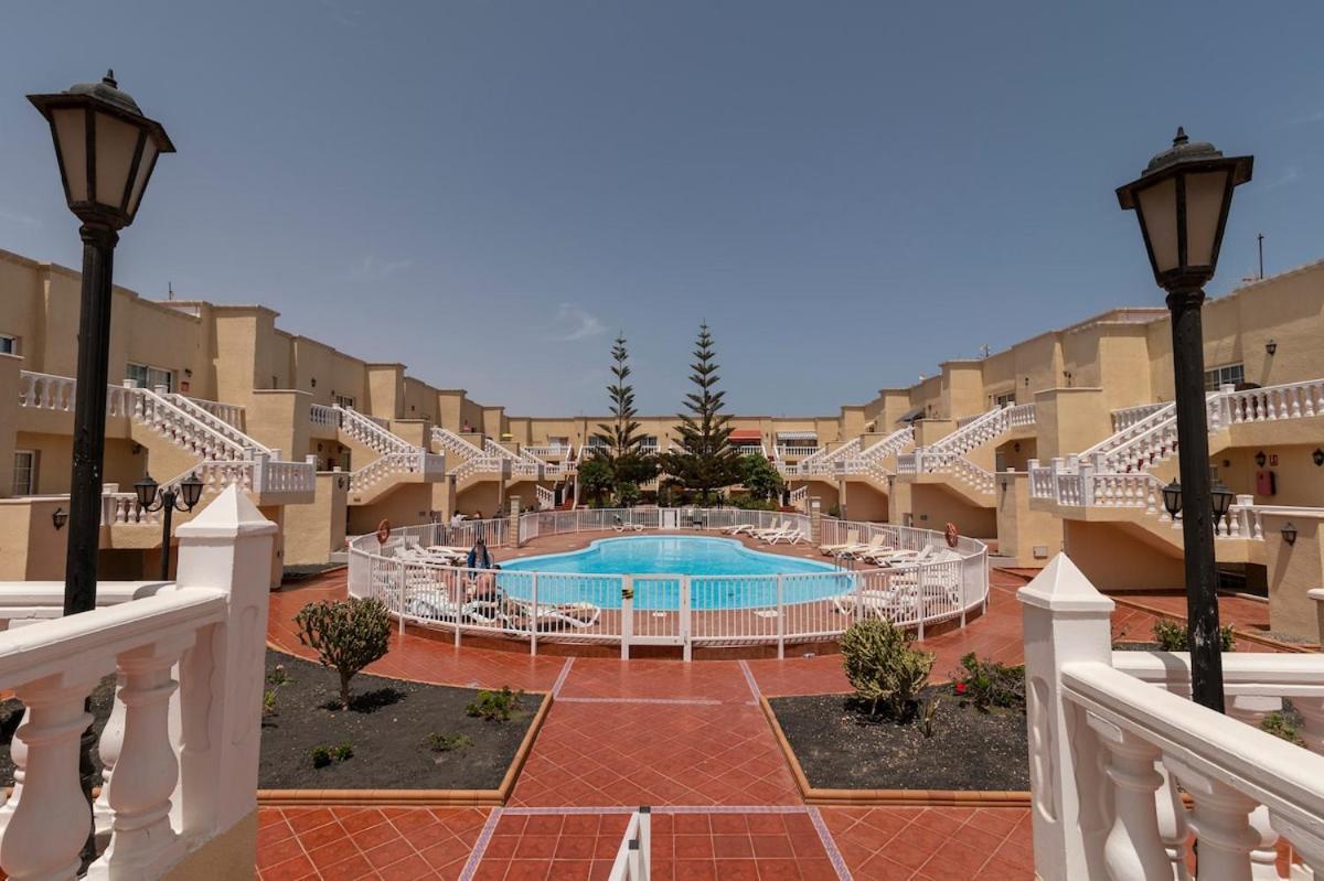 Apartamento Nuevo!!! Recién reformado con piscina y parking Caleta de Fuste Exterior foto